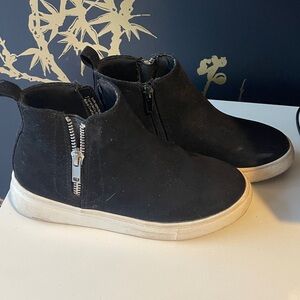 Black Ankle Boots with Zipper